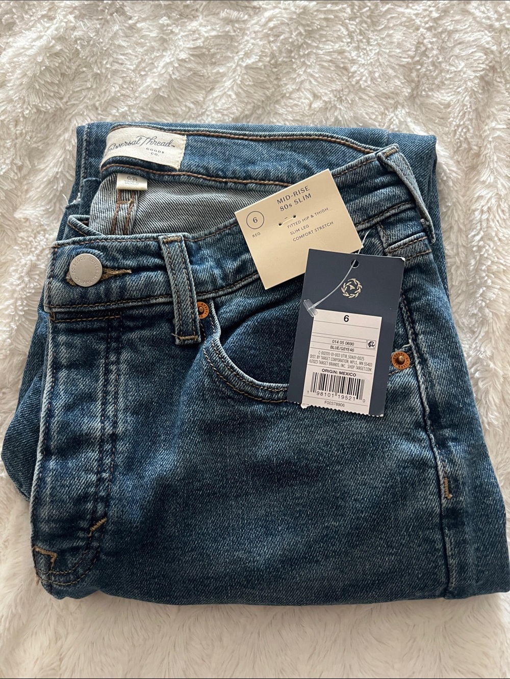 Universal Thread Skinny Jeans in Dark Blue WashL3